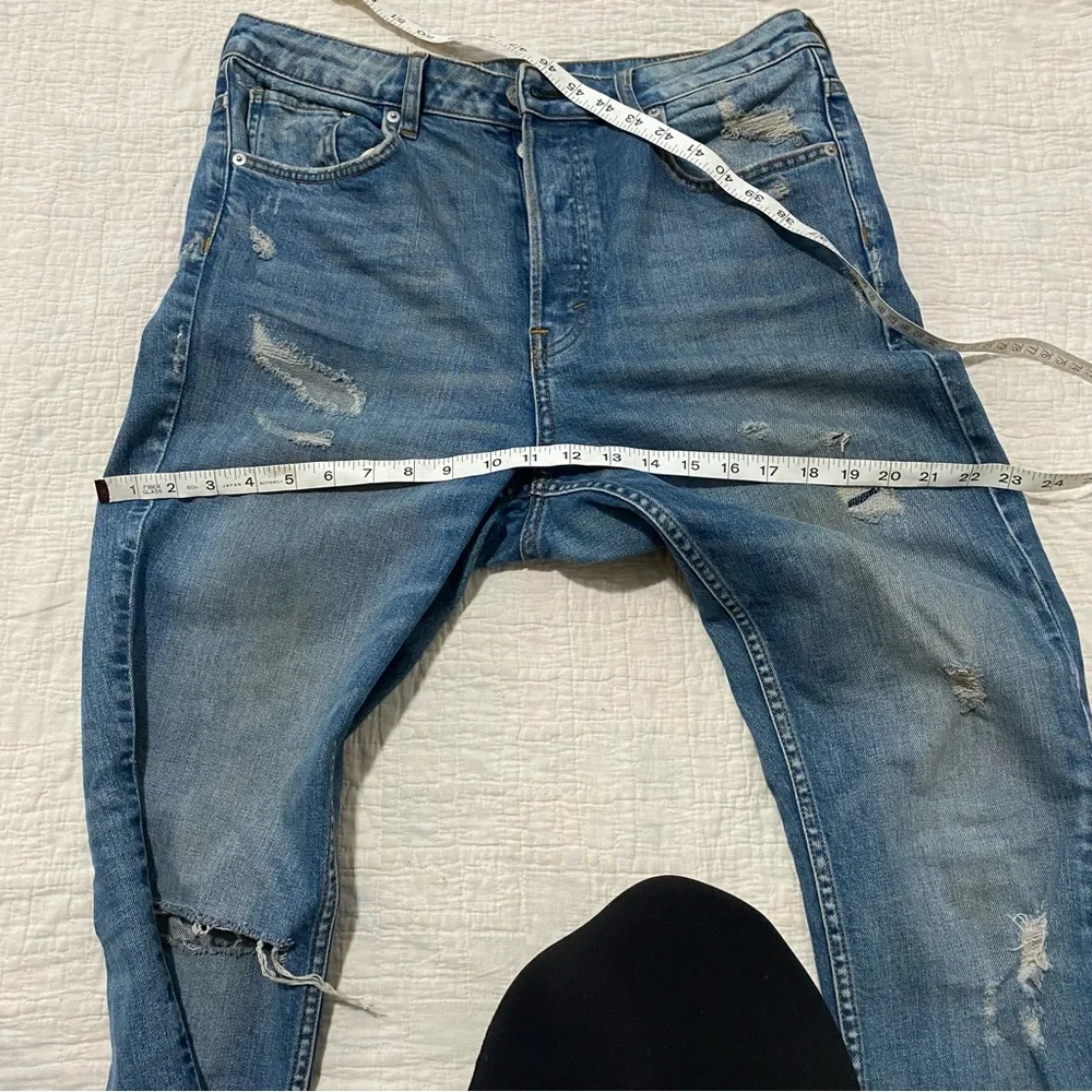 H&M &Denim Men’s 33 Waist Vintage Skinny Destroyed Distressed Used Condition